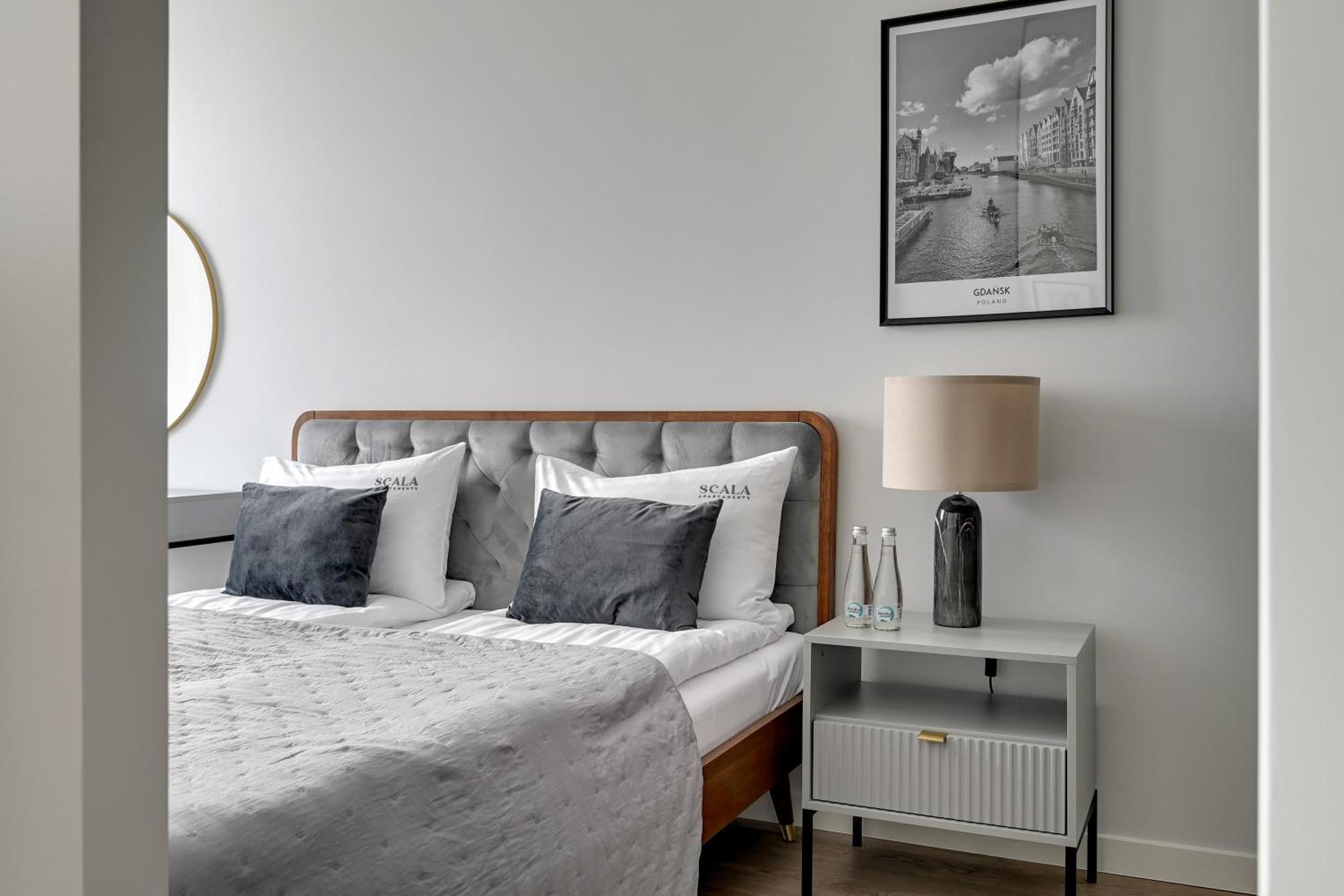 Scala 60K City Center Apartments With Parking By Lion Apartments Gdansk Exterior photo
